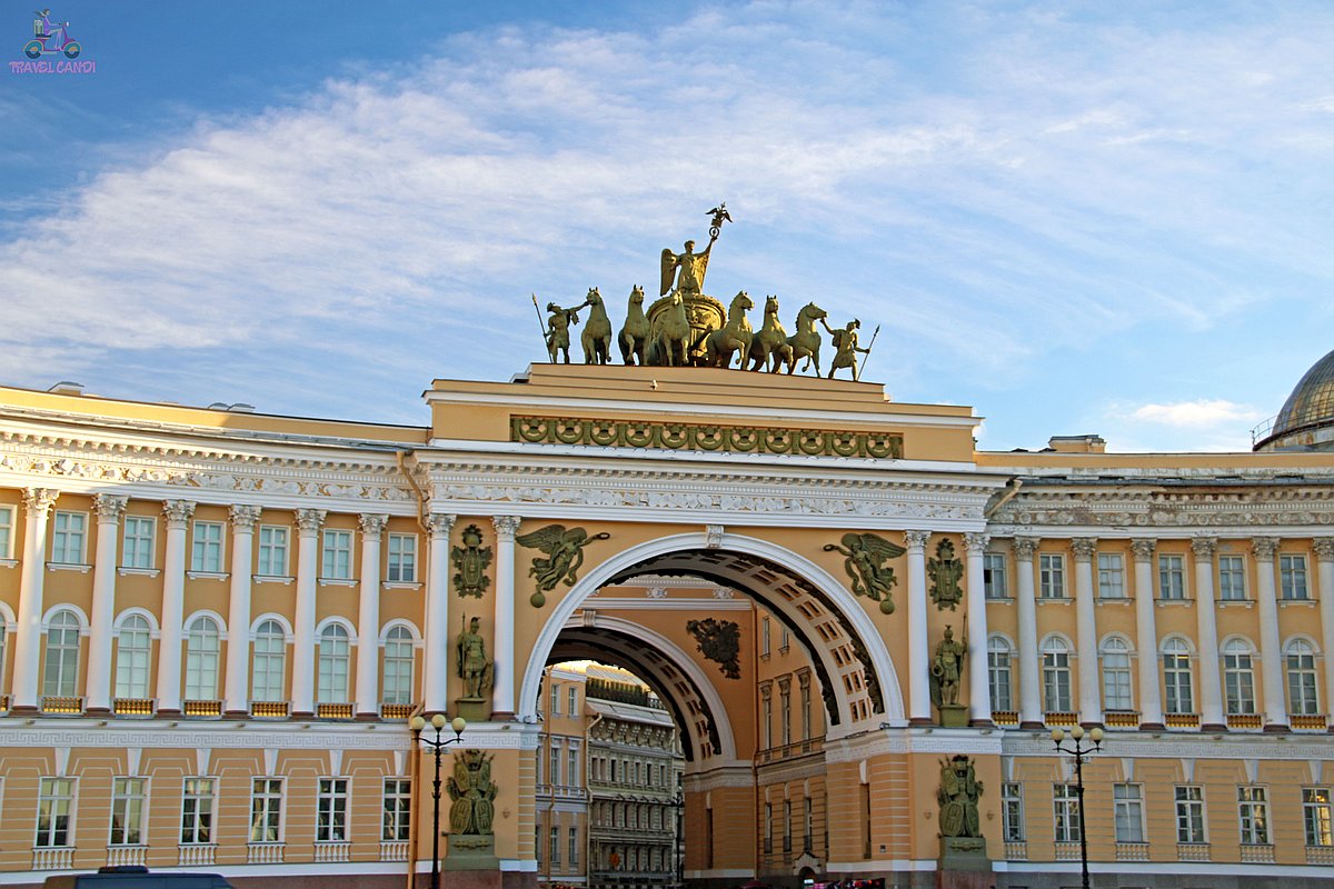 Главная петербургский. Арка главного штаба в Санкт-Петербурге. Триумфальная арка главного штаба в Санкт-Петербурге. Петербург арка главного штаба. Арка генерального штаба в Петербурге.