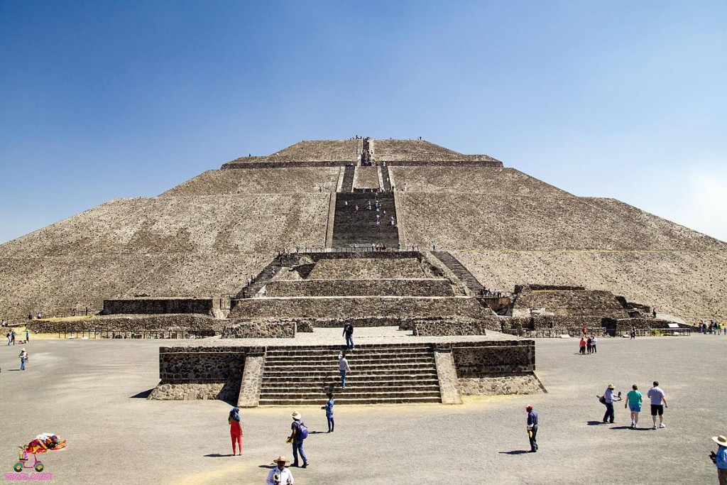 MX Teotihuacan Pyramid