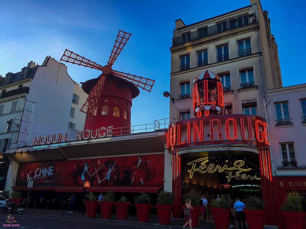 FR Moulin Rouge at Dusk 2016